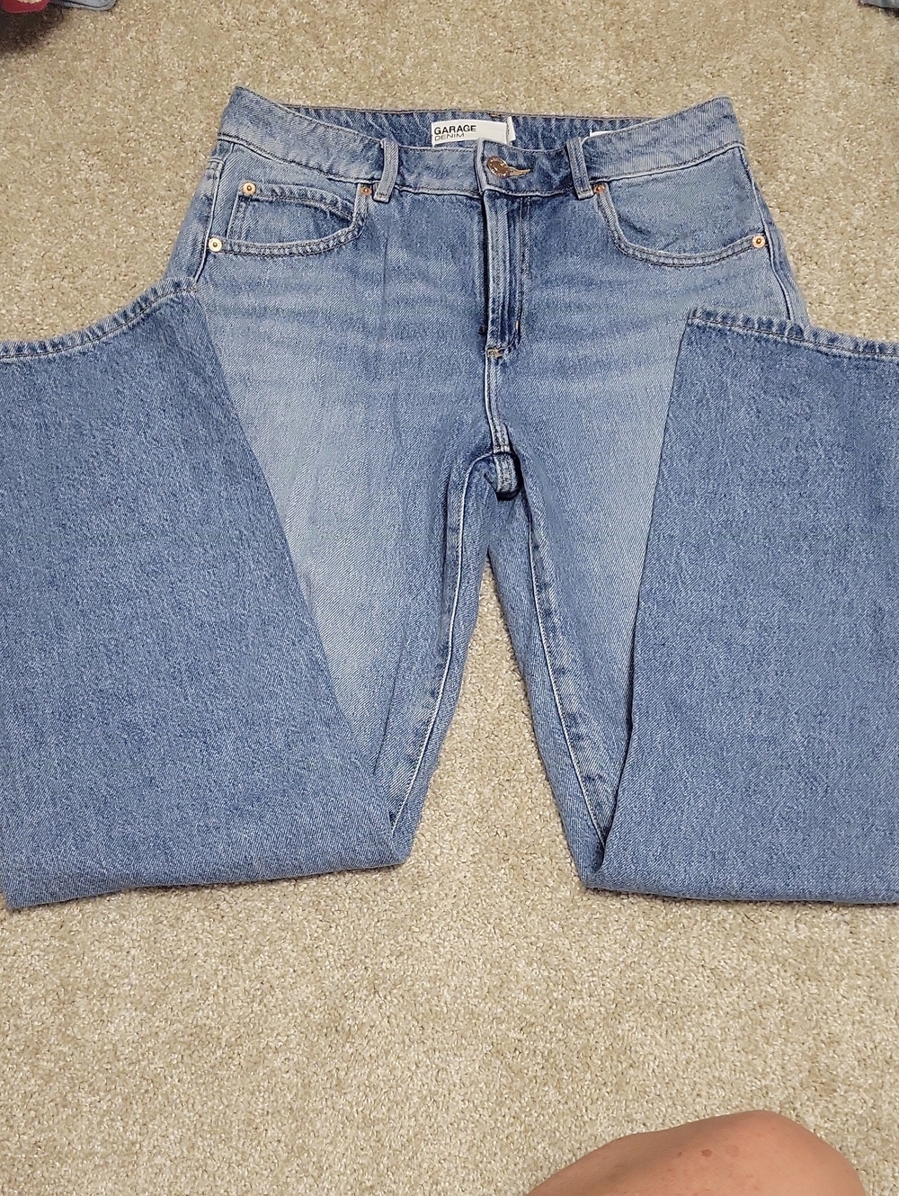 Garage Light Wash Straight-Leg Women's Jeans
